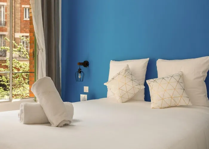 Lafayette - Gare Du Nord 8p Apartment