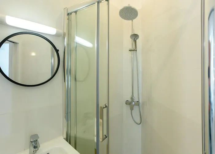 Apartment Lafayette - Gare Du Nord 8p